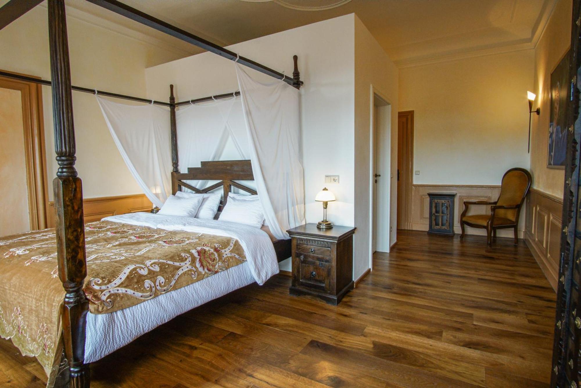 Hotel & Tagungszentrum Schloss Hohenfels Hohenfels  Екстериор снимка