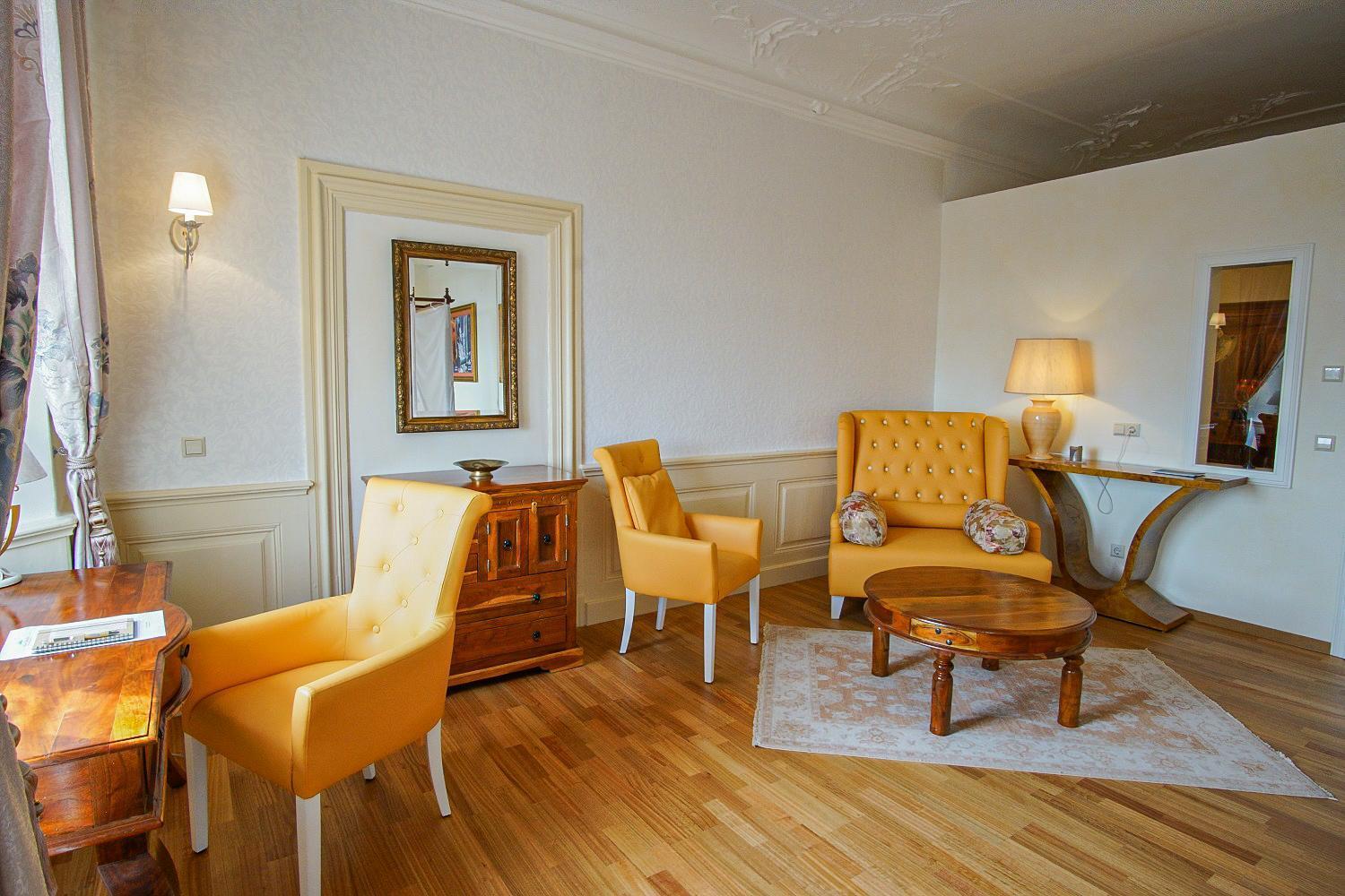 Hotel & Tagungszentrum Schloss Hohenfels Hohenfels  Екстериор снимка